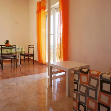 Сasa de vacaciones Peaceful Bungalow Close To The Beach In