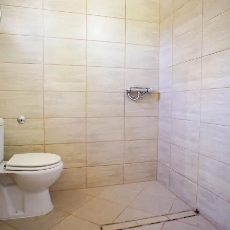 Сasa de vacaciones Peaceful Bungalow Close To The Beach In